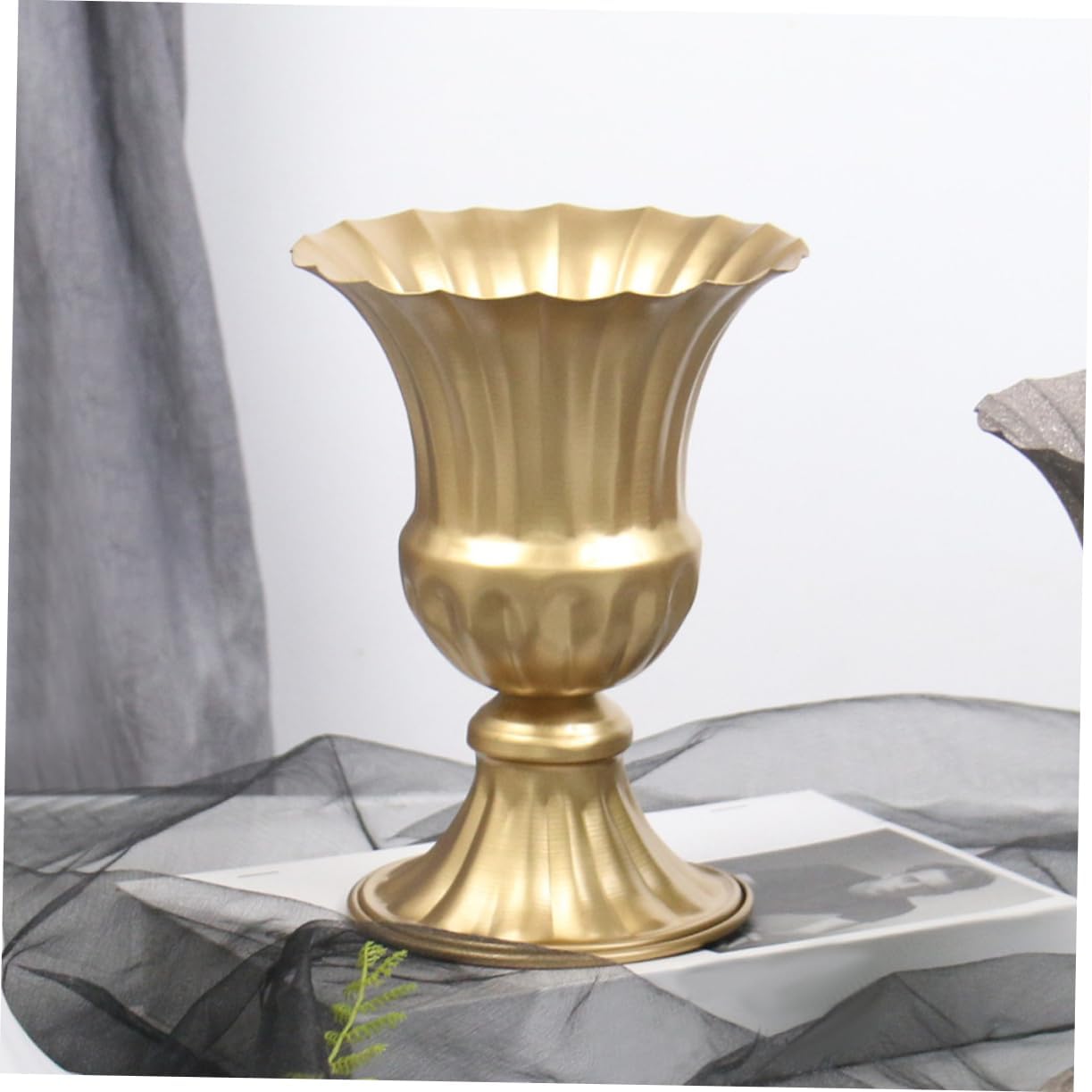 Vintage Iron Flower Vase Centerpiece for Home Table Wedding Decor