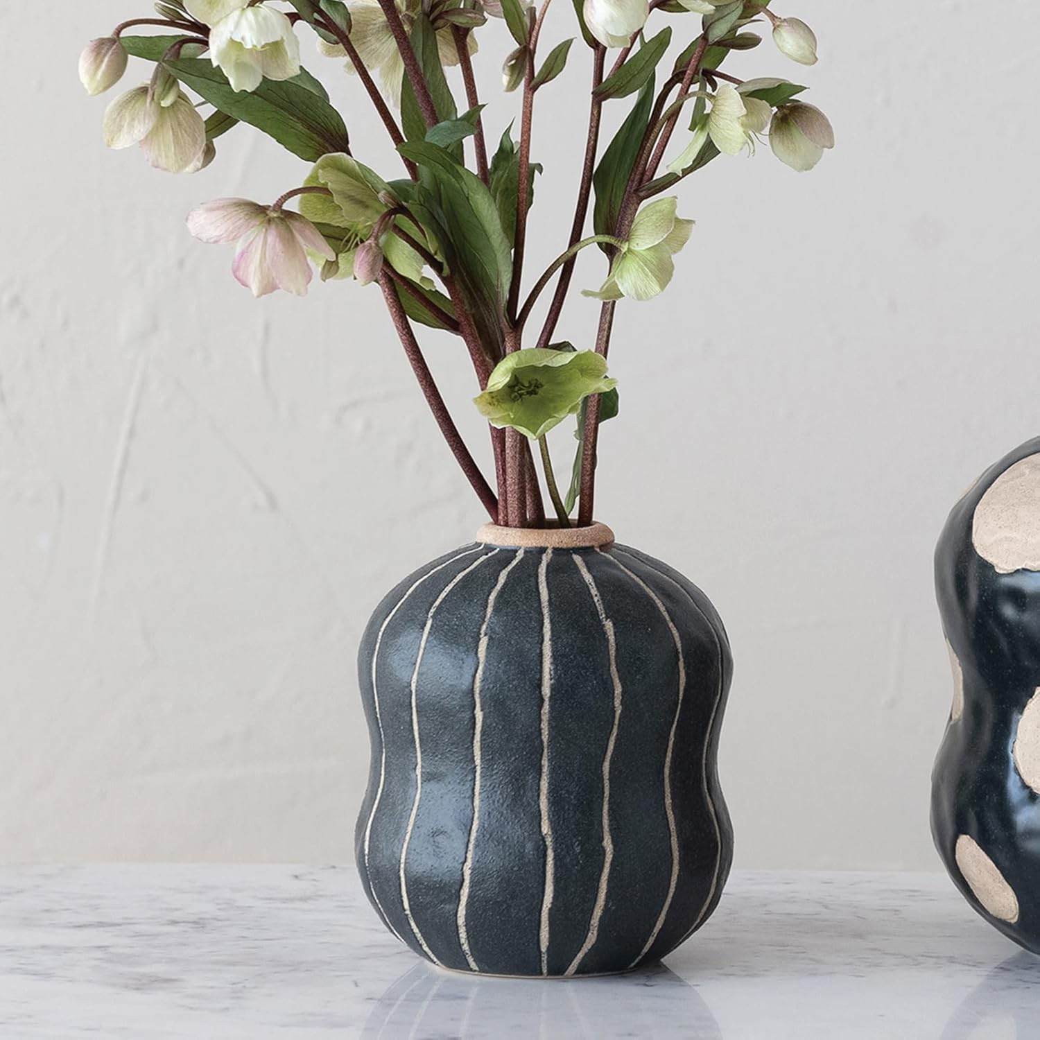 Creative Co Op Stoneware Vase Black Cream 5x5x6