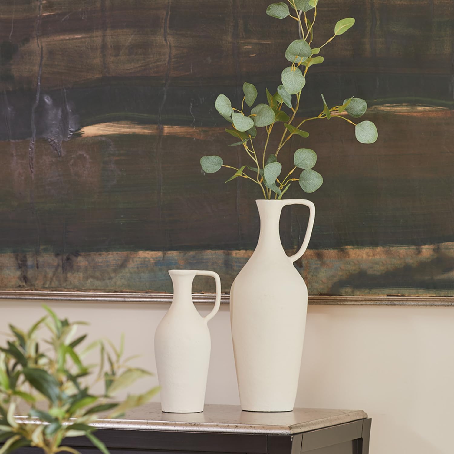 CG Hunter Crme Pitcher Vintage Style Decorative Vase 1