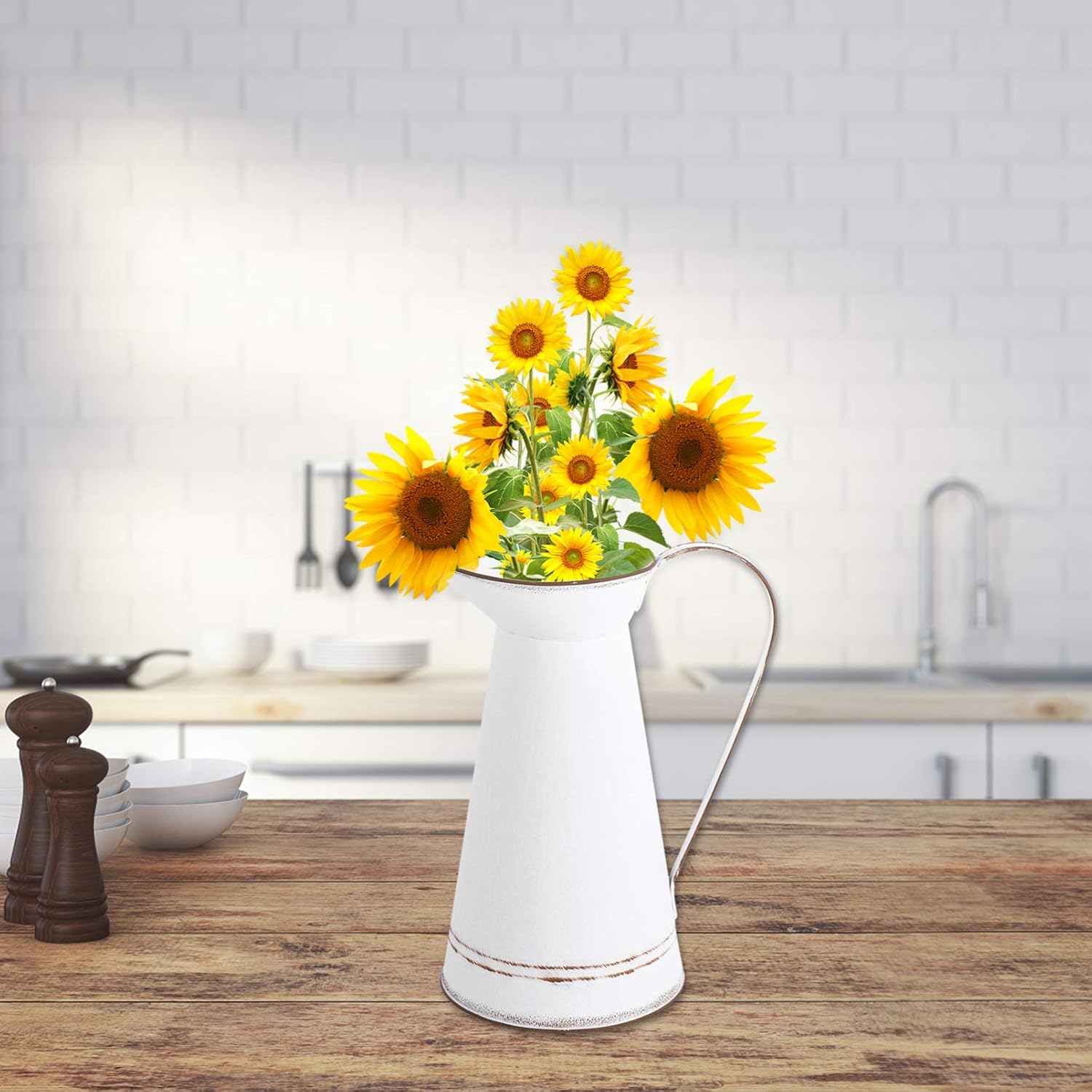 Cabilock Rustic Metal Flower Vase Farmhouse Decor