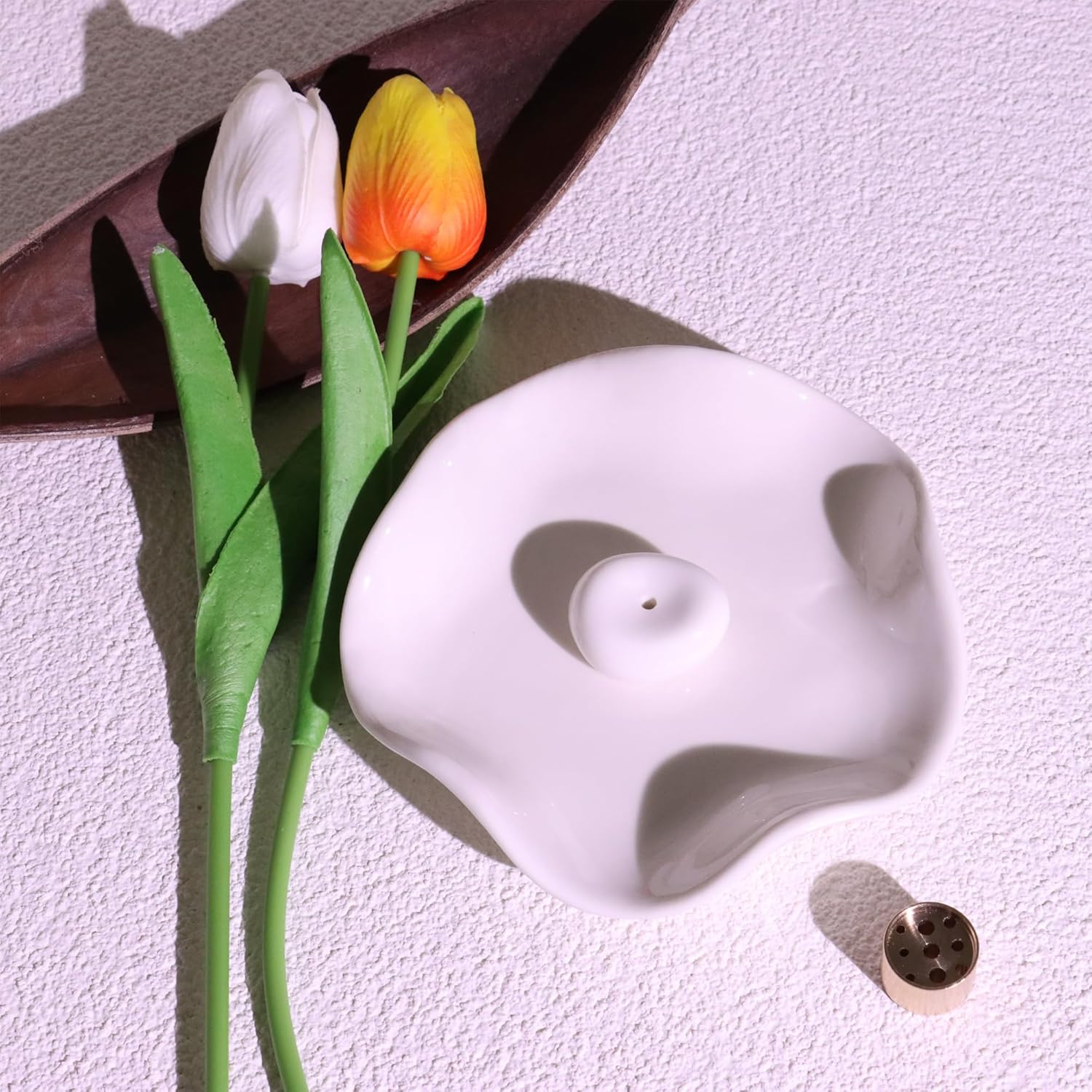 Elegant Ceramic Incense Holder Set with Wave Shape and Brass Holder - White