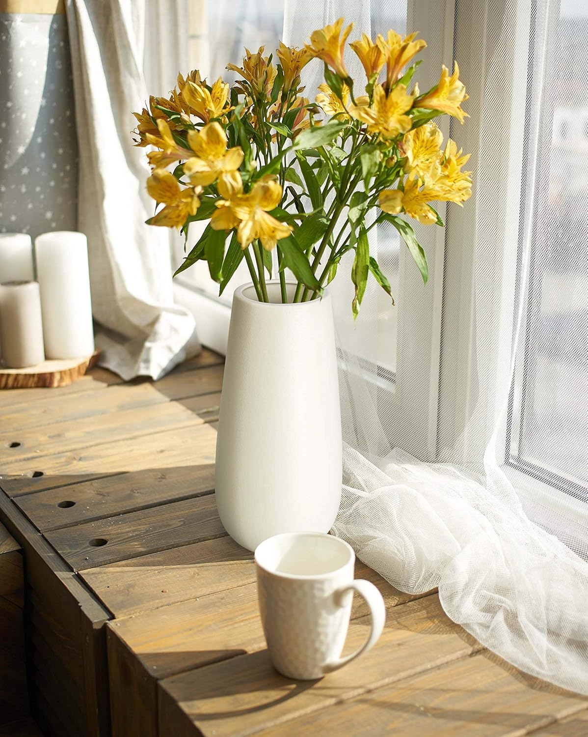 Dvine Dev 10 Inch Ivory Oval Ceramic Flower Vase